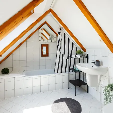 Tatil Evi Holiday Majsa By Interhome Badacsonyörs